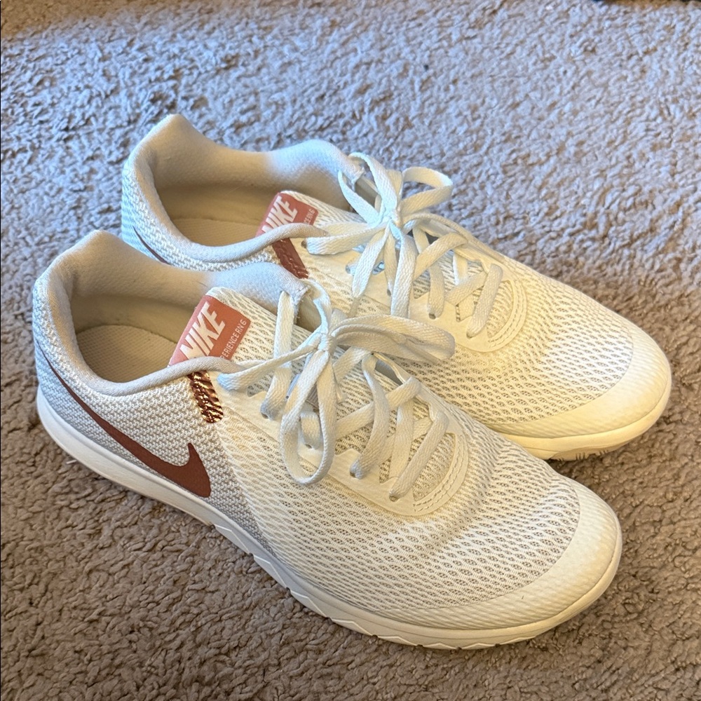 Nike Roshe Sneakers Woman’s 9